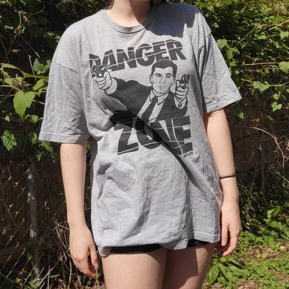 ❝ ARCHER grey danger zone graphic t shirt 🕵️♂️. ❞ - Picture 3 of 5